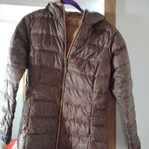 Animal print pufferwith hood  (Amazon Essentials)        Small